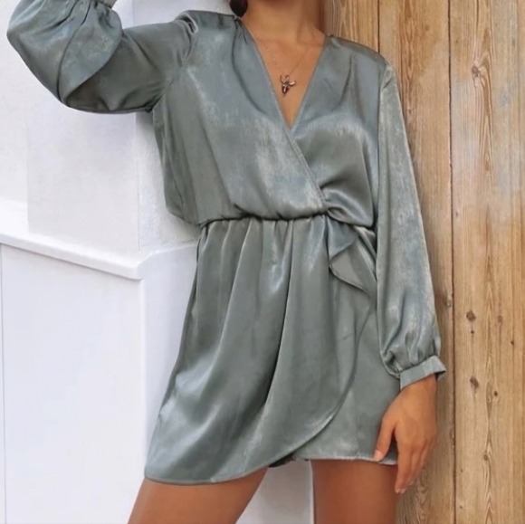 Zara Women's Small Silky Feel Romper Mini - Picture 8 of 11